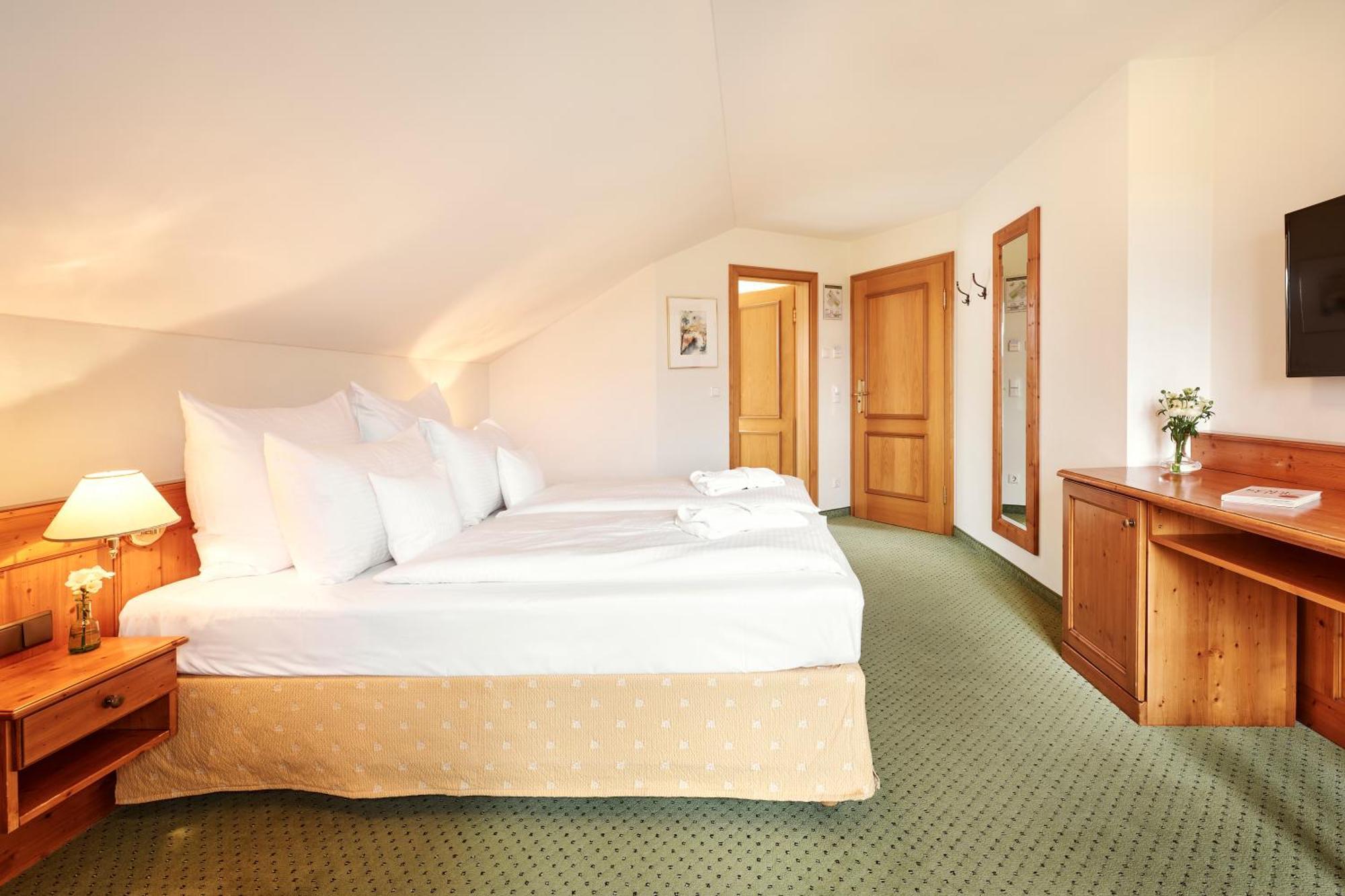 Hotel Auf Der Gsteig Gmbh Lechbruck Δωμάτιο φωτογραφία